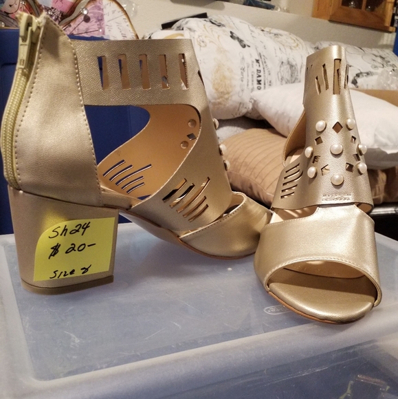 andy Shoes - Gold Sanders